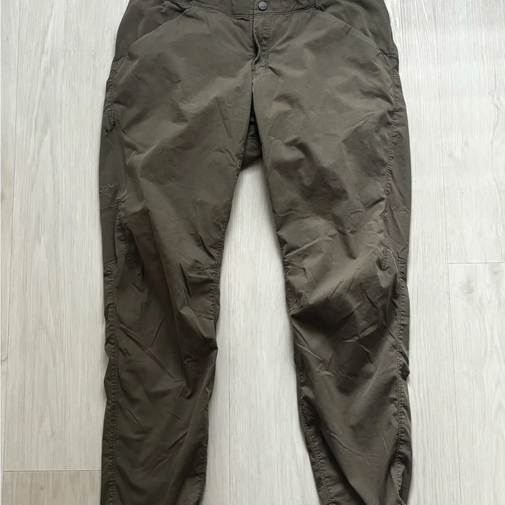Arc'teryx Womens Konseal Climbing pants Cargo Pants in Green - Picture 1 of 8